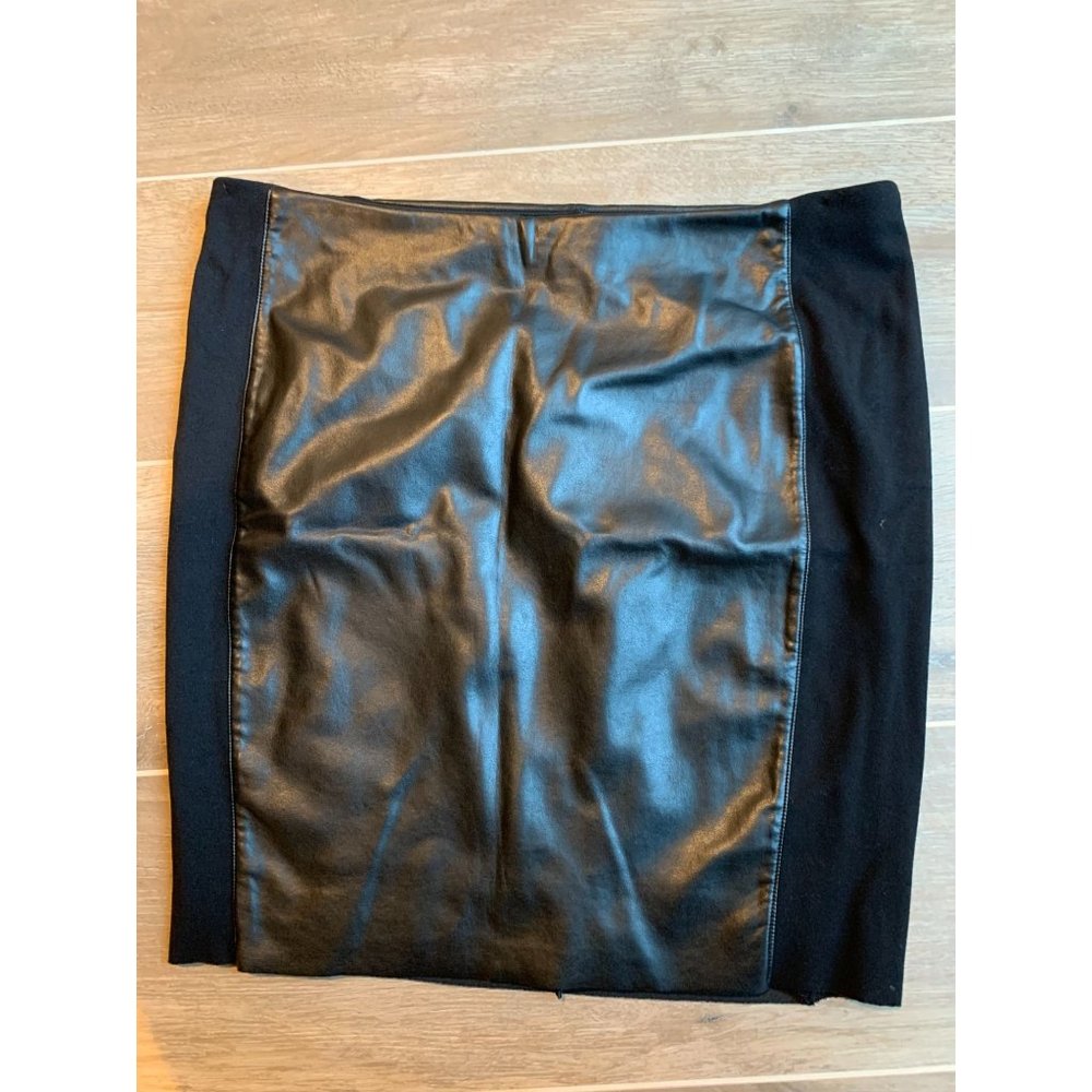 Bailey44 Black Skirt Size L